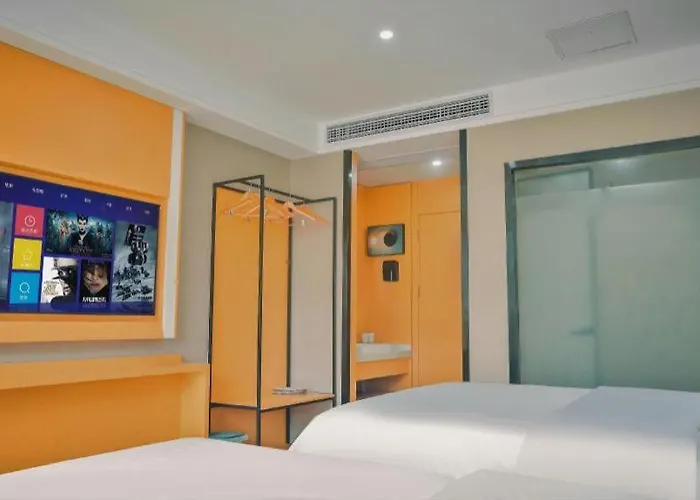 Shell Hotel Wuhu Jiujiang District Daqiao Town Huashan Road