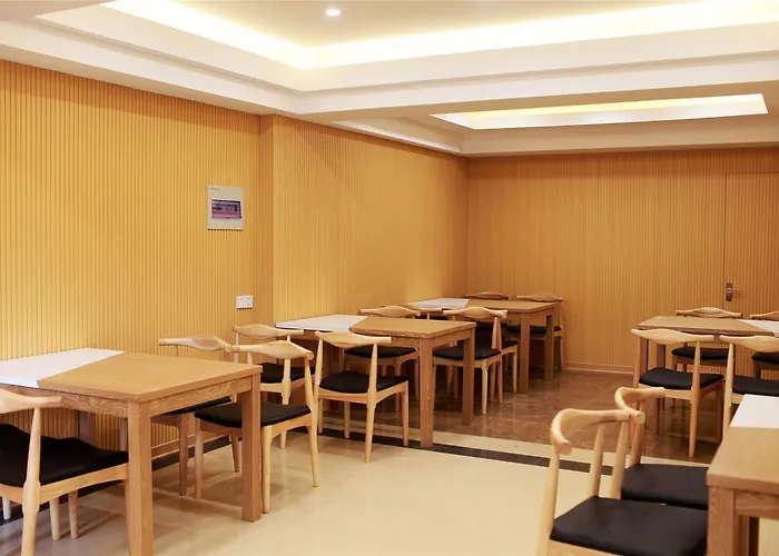 Greentree Inn Wuhu Fangte Forth Phase Wanchun Fortune Plaza Business Hotel